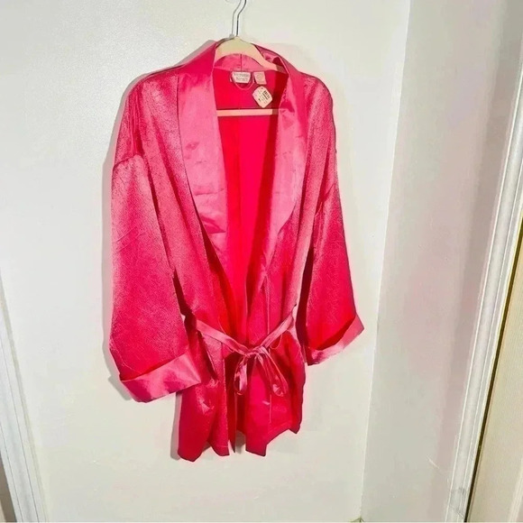 NWT Victoria's Secret Gold Label Deadstock Vintage Hot Pink Satin Robe with Belt - Picture 8 of 9